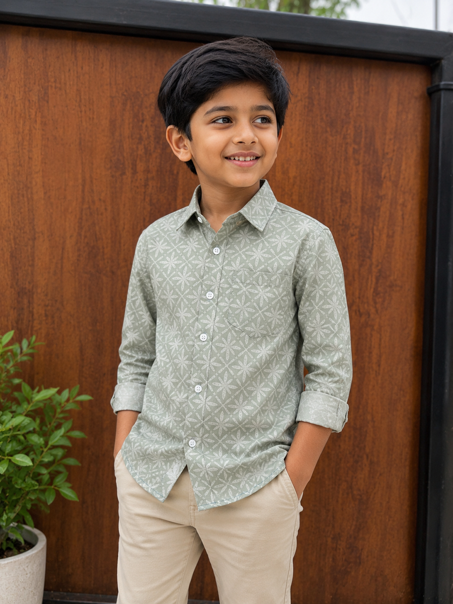 Light green seamless print - Son Shirt