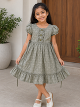 Light green seamless print - Daughter Frock